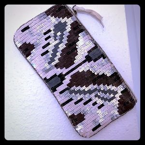 Urban outfitters clutch